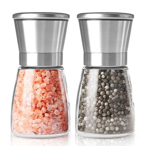 セット内容:グラインダー2本パック 容量:180ml 商品サイズ:13.5x6.5cm 食品グレードの素材:ペッパーミルの蓋と容器カバーはステンレス製で、錆びにくく、お手入れが簡単です;内部のセラミック刃は硬く、耐腐食性と耐久性があり、透明なガラスジャーで調味料の量を視覚的に確認できます。 塩挽き器・粗さ無段階調節:スパイスグラインダーの蓋を開けると粗さ調節のつまみがあり、左右に回転させて粗挽きから細挽きまで自由に粒度を設定できます、胡椒挽き器も様々な粗さの好みを満たすことができ、様々な味付けのニーズに簡単に対応できます。 新鮮な挽き方:セラミックグラインダーは臭いを吸収せず、岩塩、胡椒、その他のスパイスを挽くことができ、新鮮さを保ち、いつでも挽きたてのスパイスの香りを楽しむことができます。 完璧なキッチンアクセサリー:岩塩ミルは美しい外観と優れた機能を兼ね備えており、誕生日、記念日、結婚祝い、新築祝い、クリスマスなどの機会に理想的なキッチンギフトです。
