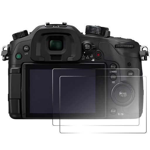 【互換性】本液晶保護フィルムは 互換 Panasonic GH4 GH3 GX8 対応 各カメラモデルに適合し、タッチスクリーン機能やカメラ操作を妨げることなく、画面を正確にカバーします。画面の見やすさを保ちながら、スムーズな操作をサポートします。 【簡単な取り付け】強化ガラスセットにはクリーニングクロスが付属しており、貼り付け作業がスムーズに行えます。粘着層は微調整がしやすく、しっかりフィットし、取り外した後も跡が残りにくい設計です。 【多様なシーンでの保護】スタジオ撮影から屋外撮影まで、さまざまな環境で画面をしっかり保護します。ウェディング撮影や風景撮影など、幅広い条件で撮影を行う写真愛好家に適した保護フィルムです。 【クリアな視認性】透明の液晶保護フィルムは薄型設計で、タッチ感度を維持しながらカメラケース装着時の干渉も防ぎます。強化ガラスのクリアな表面により、撮影中の画像確認や操作がスムーズに行えます。 【素材】強化ガラス素材を使用しており、鍵やブラシなど日常的な接触による擦れから画面を保護します。タッチスクリーンの感度を保ちつつ、快適な使用感を提供します。