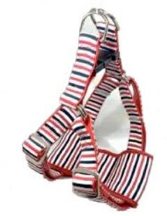 【注意事項】 ・メーカーの都合等により、パッケージ及び内容量、生産地、などが変更される場合がございます。ご了承ください。 ・当店では地球環境への配慮およびお手頃価格での商品の提供のため、簡易的な梱包とさせていただいております。 ・箱潰れなど、製品をご利用いただくのに問題がない場合の返品・交換対応はお受けできません ※期限のある商品について ・賞味期限や消費期限がある商品については、すべて期限まで2ヶ月以上のものを取り扱っております。個別のお問い合わせはご遠慮いただきますようお願い申し上げます。 ・期限が迫った商品は、別途アウトレット商品として販売させていただいております。 商品説明■　商品詳細●頭から通して、カチッと止めるだけ！ ●高強度のナイロン素材で動き回っても安心！ ●セパレート設計で可動域が広く、ストレスフリーな走りをサポート！ ●”実用新案取得済み”のオリジナル設計！ 4960638028080■　原産国大韓民国■　メーカーカワノ産業■　広告文責ライフジェネレーション株式会社 TEL:06-6809-2484