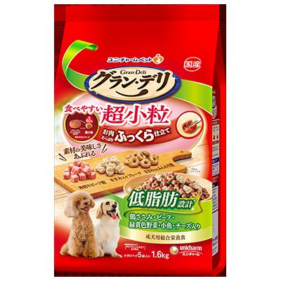 【注意事項】 ・メーカーの都合等により、パッケージ及び内容量、生産地、などが変更される場合がございます。ご了承ください。 ・当店では地球環境への配慮およびお手頃価格での商品の提供のため、簡易的な梱包とさせていただいております。 ・箱潰れなど、製品をご利用いただくのに問題がない場合の返品・交換対応はお受けできません ※期限のある商品について ・賞味期限や消費期限がある商品については、すべて期限まで2ヶ月以上のものを取り扱っております。個別のお問い合わせはご遠慮いただきますようお願い申し上げます。 ・期限が迫った商品は、別途アウトレット商品として販売させていただいております。 商品説明■　商品特徴美味しいふっくら仕立てのグルメフード 角切りビーフ粒 ささみ入りふんわり粒 ささみ入り大豆フレーク入り 口の小さなワンちゃんでも食べやすい超小粒タイプ ※粒の大きさ約40％（グラン・デリふっくら仕立て全成長段階用比） 美味しさはそのままに、脂質を約20％オフした低脂肪タイプ（グラン・デリふっくら仕立て成犬用比） 栄養素をバランス良く摂取できる総合栄養食 4520699026465■　原産国日本■　メーカーユニ・チャーム株式会社 ■　広告文責ライフジェネレーション株式会社 TEL:06-6809-2484