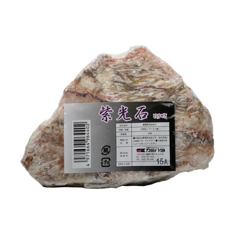 【注意事項】 ・メーカーの都合等により、パッケージ及び内容量、生産地、などが変更される場合がございます。ご了承ください。 ・当店では地球環境への配慮およびお手頃価格での商品の提供のため、簡易的な梱包とさせていただいております。 ・箱潰れなど、製品をご利用いただくのに問題がない場合の返品・交換対応はお受けできません ※期限のある商品について ・賞味期限や消費期限がある商品については、すべて期限まで2ヶ月以上のものを取り扱っております。個別のお問い合わせはご遠慮いただきますようお願い申し上げます。 ・期限が迫った商品は、別途アウトレット商品として販売させていただいております。 商品説明■　商品特徴●色、模様、形など個性豊かなアクアリウムロック！ ●熱帯魚飼育や水草育成を楽しむ際のレイアウト石としておすすめです。 4971664964402■　原産国中華人民共和国■　メーカー神畑養魚株式会社用品■　広告文責ライフジェネレーション株式会社 TEL:06-6809-2484