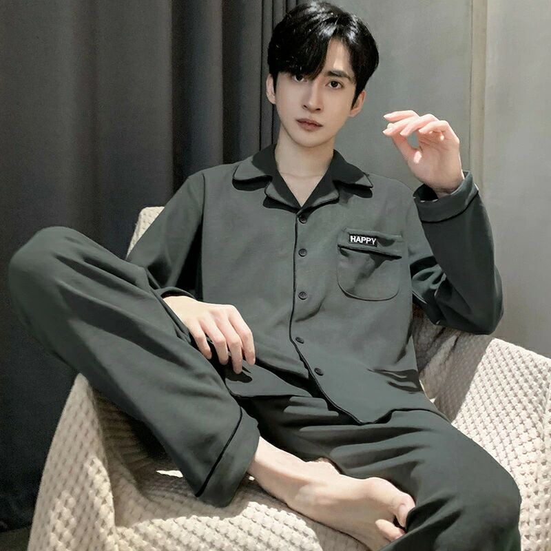 特徴肌触りの良い綿スムース素材です。大人のリラックスウェアは、ゆったりとくつろげるので贅沢な時間を演出します。睡眠時にはたくさんの汗をかきますが、快適に過ごせるのは放湿性も優れているからです。メズパジャマは、結婚祝い、クリスマス、記念日のとして大変人気があります。商品内容1着カラー写真通り品質普通素材感普通（薄い、やや薄い、普通、やや厚い、厚い）季節オールシーズ販売対象自宅用、ギフ用サイズサイズ写真をご参考ください。 サイズについて不明な方はお気軽にお問い合わせください。注意事項表示サイズがある場合、多少の誤差(約1-3cm)が生じる場合がございます。製造上、細かな汚れやシワ糸のほつれが発生する場合がございます。モニターの発色の具合によって実際のものと色が異なる場合が御座います。商品の仕様は、製造元の都合により予告なく変更することがあります。また、突然の欠品等で商品手配の遅れや手配ができない場合がございますので、ごください。土日祝祭日のご注文およびお問い合わせへの弊社からのご連絡は、翌営業日となります。特徴肌触りの良い綿スムース素材です。大人のリラックスウェアは、ゆったりとくつろげるので贅沢な時間を演出します。睡眠時にはたくさんの汗をかきますが、快適に過ごせるのは放湿性も優れているからです。メズパジャマは、結婚祝い、クリスマス、記念日のとして大変人気があります。商品内容1着カラー写真通り品質普通素材感普通（薄い、やや薄い、普通、やや厚い、厚い）季節オールシーズ販売対象自宅用、ギフ用サイズサイズ写真をご参考ください。 サイズについて不明な方はお気軽にお問い合わせください。注意事項表示サイズがある場合、多少の誤差(約1-3cm)が生じる場合がございます。製造上、細かな汚れやシワ糸のほつれが発生する場合がございます。モニターの発色の具合によって実際のものと色が異なる場合が御座います。商品の仕様は、製造元の都合により予告なく変更することがあります。また、突然の欠品等で商品手配の遅れや手配ができない場合がございますので、ごください。土日祝祭日のご注文およびお問い合わせへの弊社からのご連絡は、翌営業日となります。