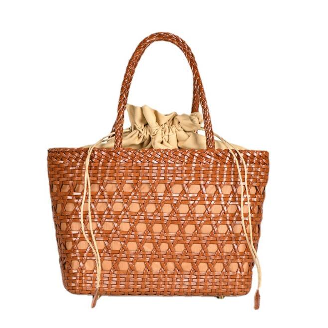 籠 かごバッグ 内布付き /手編み 高級おしゃれ レディース 牛革