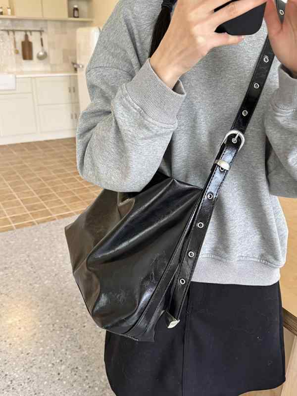 カバン ブラック ソフトPUレザー 女性用 斜めがけ 春夏 レディース 大容量 鞄 トー...