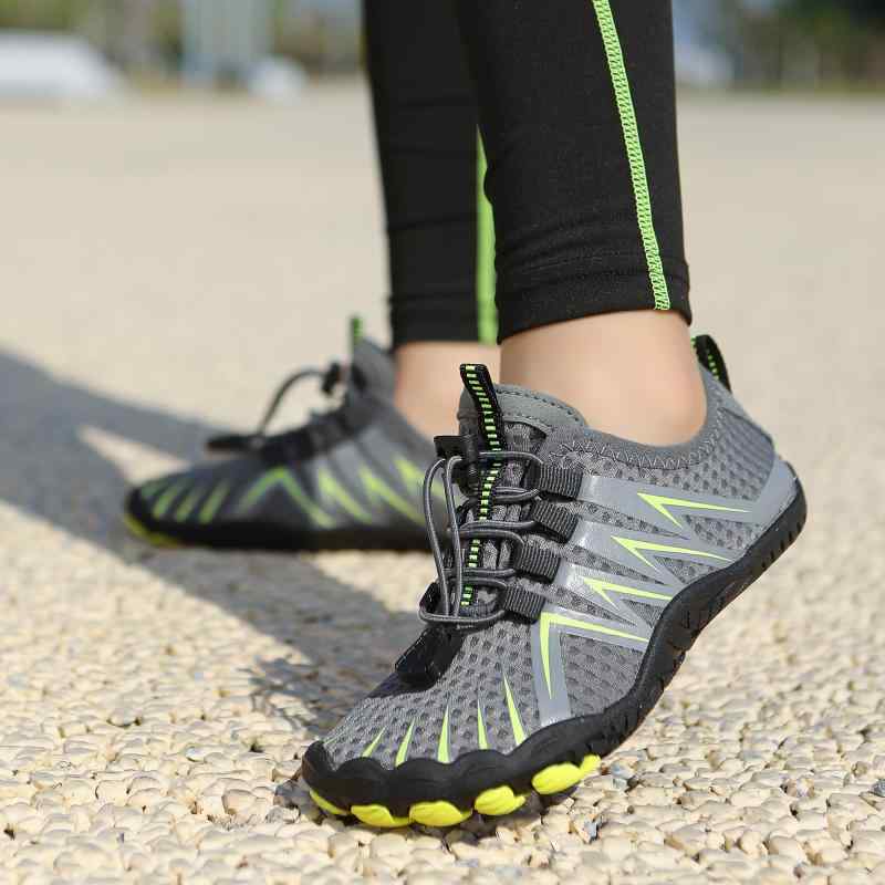 乐天商城 - 通気性 ペア 溯渓 蛍光緑色 夏 シューズ ジョギング ヨガ 滑り止め 黒色 ピンク系 灰色 スポーツ ソックス トレーニング 運動 靴 春秋 親子