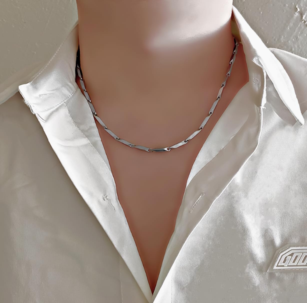 lifeactiveの人気 シンプル 金属アレルギー対応 シルバー ネックレスメンズ メンズ プレゼント 男性 チタン チェーン ステンレス ネックレス 敏感肌 アクセサリー 耐水性｜アングル2