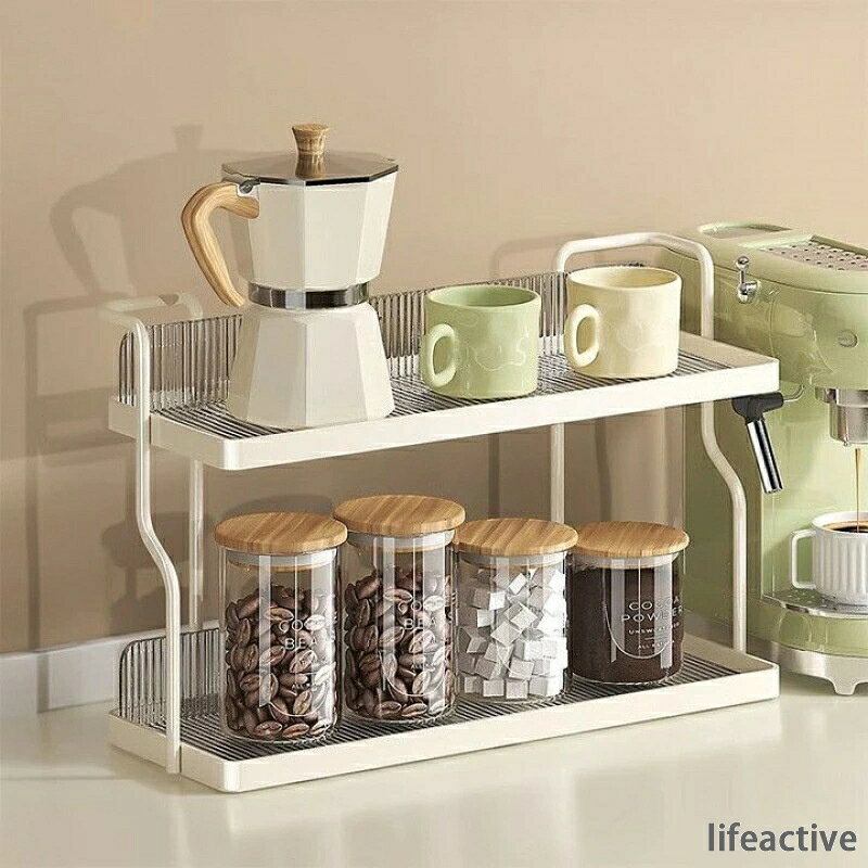 【商品コード】：y557604 【カラー】：タイプA、タイプB 【材質】：プラスチック、アイアン ●スパイスなどの小物をまとめておいて置けるキッチンラック。2段になっているので、スペースを有効活用し、散らかりがちなキッチンの細かなアイテムもすっきりまとめられます。【商品コード】：y557604 【カラー】：タイプA、タイプB 【材質】：プラスチック、アイアン ●スパイスなどの小物をまとめておいて置けるキッチンラック。2段になっているので、スペースを有効活用し、散らかりがちなキッチンの細かなアイテムもすっきりまとめられます。