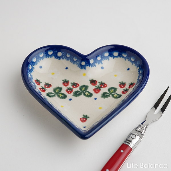 ポーリッシュポタリー 皿 ハートプレート VENA 楽天市場】ポーリッシュポタリー ポーランド陶器・食器 VENA社 ヴェナ