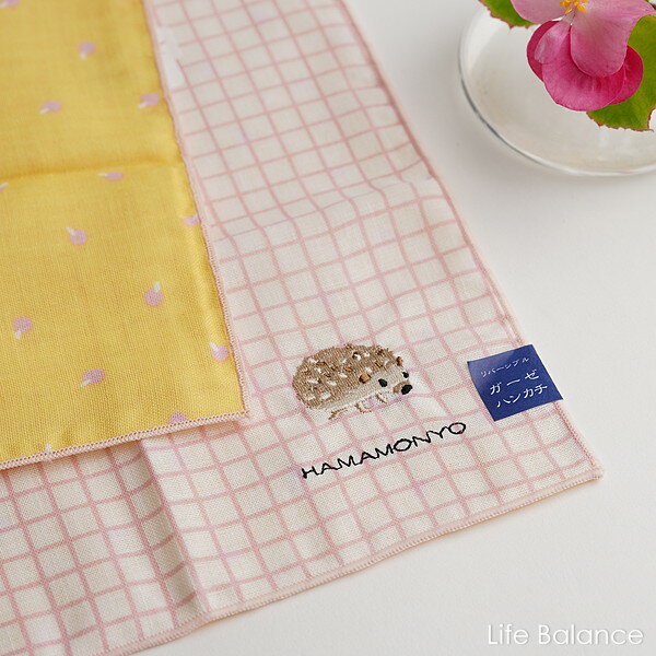 日本製　ハンカチ　濱文様　リバーシブルガーゼハンカチ　格子とハリネズミ　42252