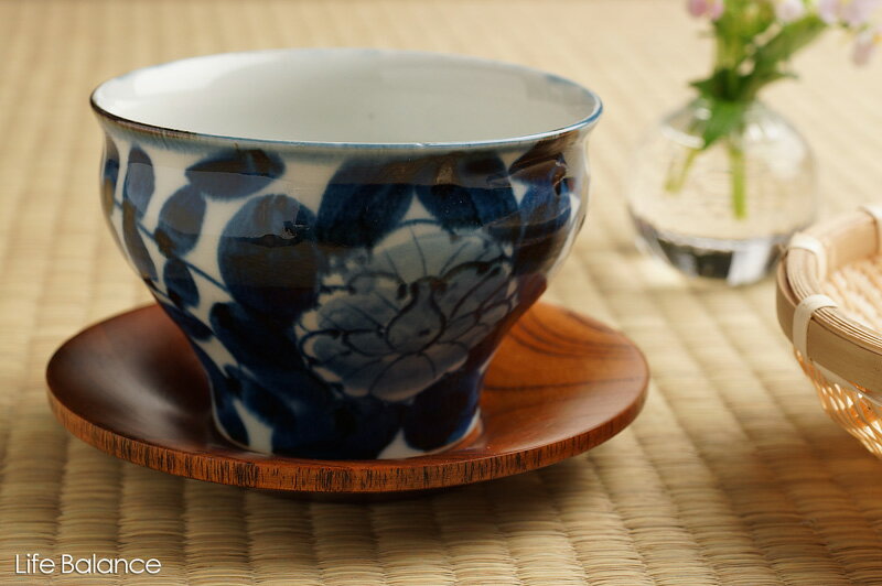 波佐見焼　敏彩窯　煎茶　古染牡丹唐草　（茶托含まず）