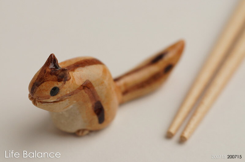 箸置き　ソラマメ商会　豆屋　はしおき　シマリス　かがみ　MO-019