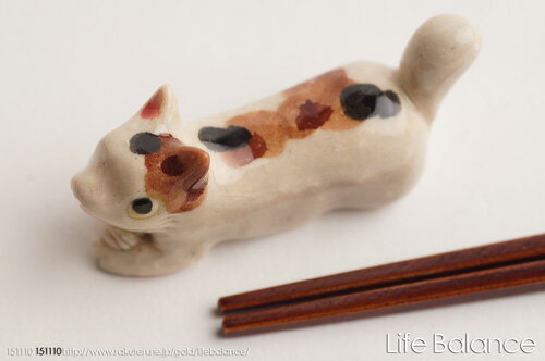 Rakuten - 箸置き　ソラマメ商会　豆屋　はしおき　ねこ　前足ばってん　ミケコイチャ　MV-026