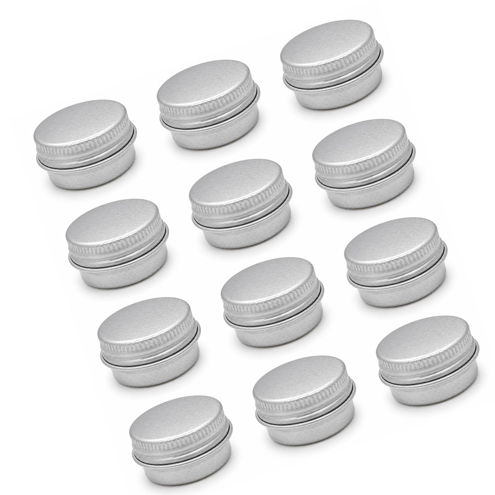 商品詳細カラーシルバー素材アルミ材容量5ml/個サイズ約26*26*15mm/個パッケージ内容アルミケース*12この商品について🍀【アルミ素材】アルミ材を使用し、シルバーのすっきりした外観。表面はなめらかな質感で、手に取りやすい小型ケースです。※注意：アルミ製品は輸送中に変形しやすい性質があります。変形が気になる方はご購入をお控えください。🍀【密封しやすい構造】ネジ式フタとパッキン構造により、内容物を分けて保管しやすく、持ち運び時の収納にも便利です。🍀【丸型ネジ式ケース】丸型の小型アルミケースで、フタはネジ式構造。香膏や化粧品、小物の分け入れに使いやすい形状です。🍀【5mlの小容量】12個セット、1個あたり5mlのコンパクトサイズ。旅行や外出時に少量だけ持ち運びたい時にも、かさばりにくく整理しやすいです。🍀【幅広い用途】ヘアワックス、化粧品、細かな部品、玩具パーツ、アクセサリーなどの分け入れに対応。デスク周りや自宅収納にも使えます。ご注意5ml容量の丸型ネジ式アルミケース12個セットです。シルバーの小型金属缶で、香膏、ヘアワックス、化粧品、小さな部品、アクセサリーなどの分け入れに適しています。1個あたり約26*26*15mm、コンパクト設計で、自宅での整理収納や旅行時の携帯用にも使いやすいサイズです。ネジ式フタとパッキン構造により、内容物を分けて保管しやすく、丸みのある縁で扱いやすい仕様です。※注意：アルミ製品は輸送中に変形しやすい性質があります。変形が気になる方はご購入をお控えください。