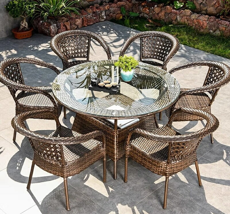 屋外のテーブルと椅子のセット庭のレジャー屋外のバルコニー小さなテーブル籐の椅子の3五点セット籐の..