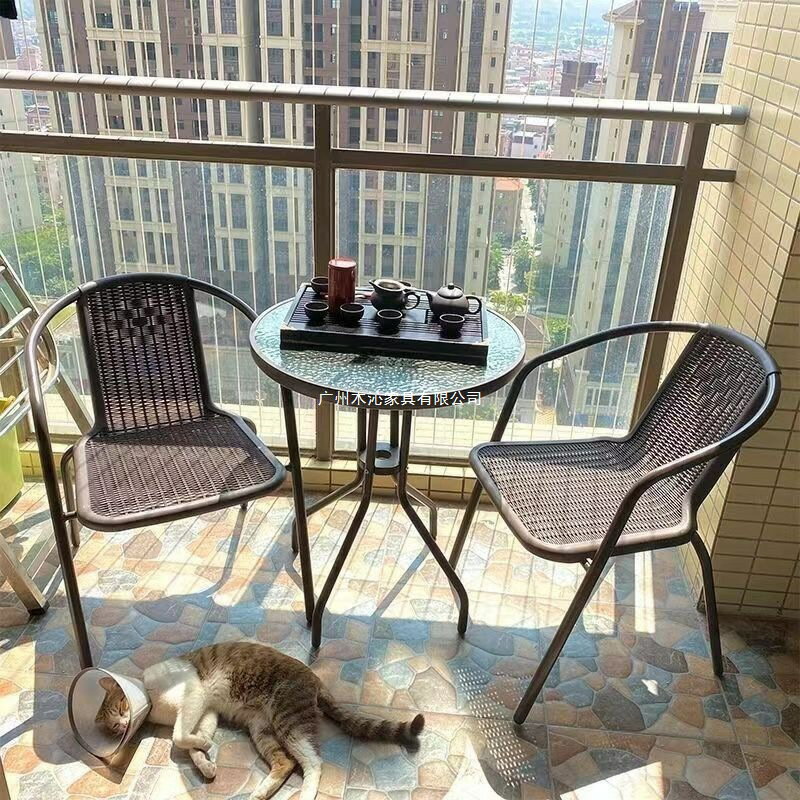 屋外の擬籐のいす鉄芸の設計に適用しますバルコニーの庭のミルクティーの店屋外の外に飲食を併べて快適..