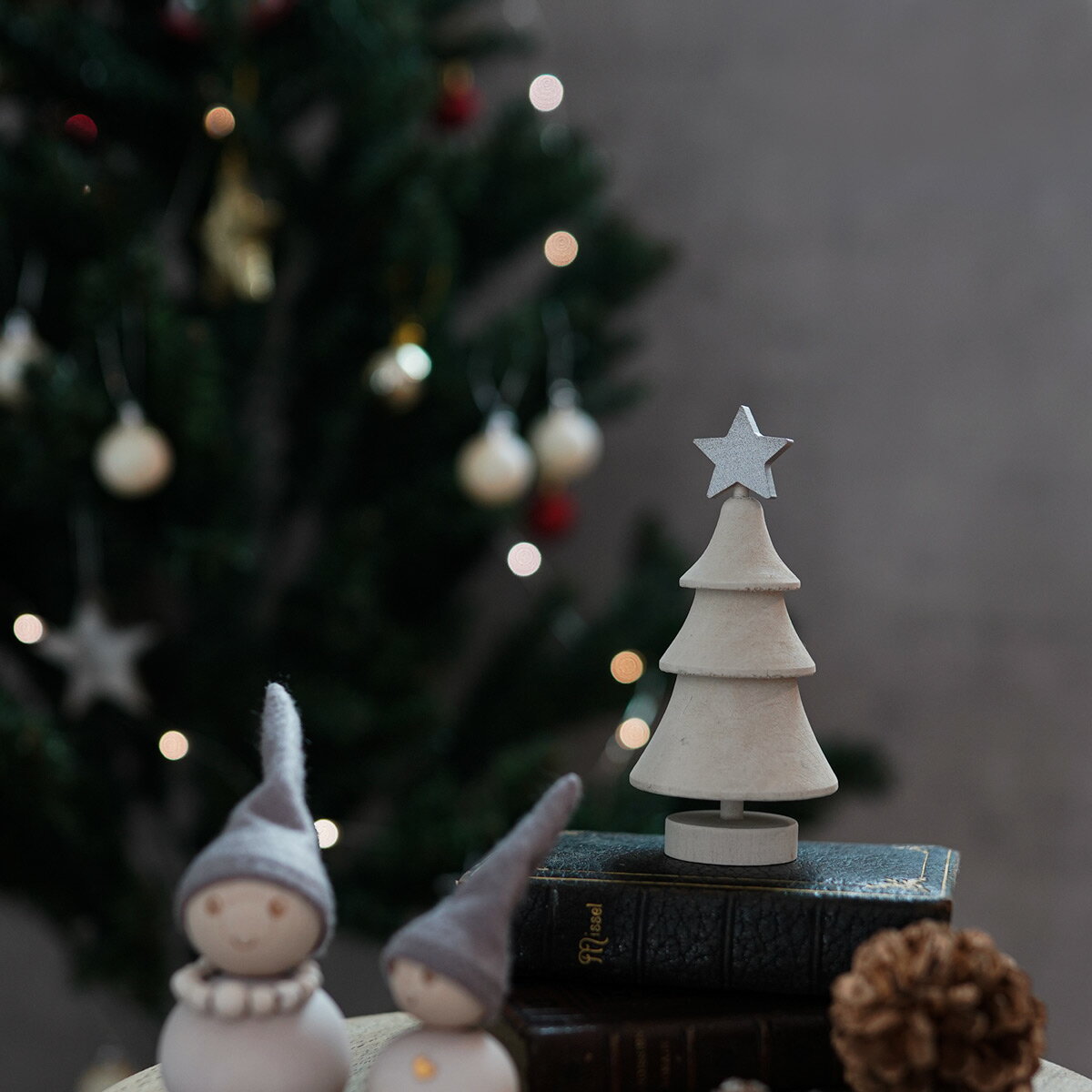 Larssons Tra スターツリー 14cm ホワイト 北欧 フィンランド 雑貨 小物 ラッセントレーのサムネイル