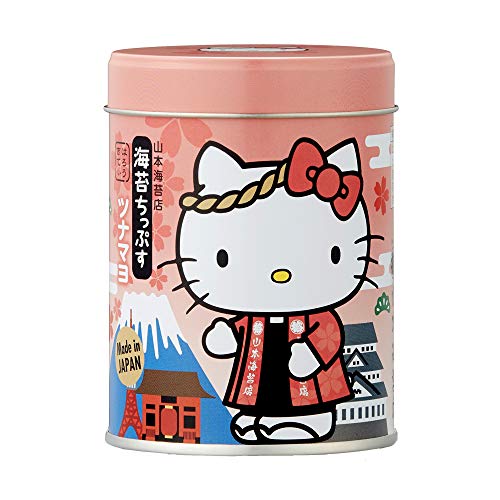 商品情報 商品の説明 商品の説明デザイン一新！ 日本を代表する観光スポットと、江戸っ”娘”感あふれる法被姿のHello Kittyがコラボした「日本デザイン」パッケージが新登場！日本ならではの趣が感じられるカラフルな装いは、ちょっとした手土産やプレゼントにもたいへん喜ばれます。 かわいくて、おいしい！ HelloKittyとコラボレーション。 香り豊かな上質の海苔にうめ、ごまなどをまぶして、 2枚合わせの短冊形に仕上げた「新感覚のりおやつ」です。 当店限定のかわいらしいオリジナル缶とオリジナルサービス箱でお届けします。 お子さんのおやつに、お酒との相性バツグン！ またちょっとしたホームパーティに、ご家族みんなでお楽しみください。原材料・成分乾海苔（日本産）、ごま、砂糖、でん粉糖化物、食塩、しょうゆ（大豆・小麦を含む）、みりん、魚介エキス(いわし、とびうお、昆布)、唐辛子、昆布／安定剤(加工でんぷん)安全警告原材料の一部に大豆、小麦、ごまを含みます。 本品と同じ製造ラインでえび、卵、乳を使用した製品が作られています。 主な仕様 内容量：各20g入／賞味期限：未開封で製造後15ヶ月 2枚の海苔で「ツナマヨ」をサンド！ 食べやすいスティックタイプ。おやつに、おつまみに♪ デザイン一新！ 日本を代表する観光スポットと、江戸っ”娘”感あふれる法被姿のHello Kittyがコラボした「日本デザイン」パッケージが新登場！日本ならではの趣が感じられるカラフルな装いは、ちょっとした手土産やプレゼントにもたいへん喜ばれます。