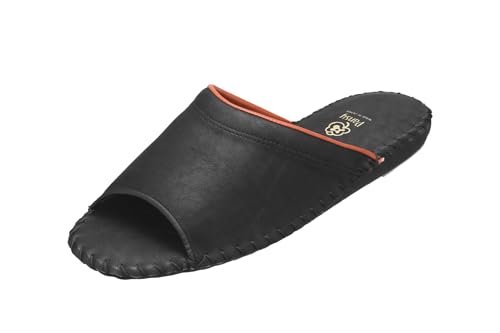 スリッパブラック/27.0~27.5 cm/PN9723J・Size:27.0~27.5 cmColor:ブラック・片足重量:約115g/ヒールの高さ:約2.5cm/原産国:日本・甲表素材:合成皮革/底材:合成皮革・汚れの付きにくい機能素材「セルト」を使用・足に馴染むしなやかな履き心地の手編み製法・中敷の型押し加工により歩行時の滑りを軽減/底の滑り止めに抗菌を練り込み加工説明 ロングセラー商品《商品番号：9723》が日本製としてリニューアル！お手入れしやすく、汚れのつきにくい素材「セルト」を使用した、メンズルームシューズ。足にぴったりフィットし快適な履き心地です♪●Ladies'ルームシューズ《商品番号：9505J》と同じデザイン