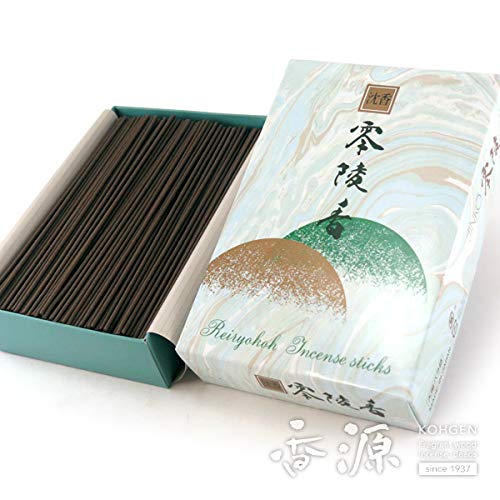 パッケージ個数:1・パッケージ　： 紙箱・本数・個数　： 約500本 重さ(g)　： 約170g・長さ(cm)　： 約14cm・燃焼時間　： 約30分 パッケージ・サイズ　： 幅11cm×縦15cm×深さ3．8cm（約）辛めの香りがお好きな方にお薦めのお線香です。 最上の沈香をふんだんに使用し、沈香の持つ香りを十分に生かすよう、堺の老舗お線香メーカー、薫明堂さんが秘伝の調香法を駆使して作り上げられたお線香です。 　辛く強い香りが特徴で、その辛さが癖になるようなお線香です。辛い香りのお線香をお求めの方にはまずこちらをオススメしております。 　本数：約500本 　燃焼時間：約30分