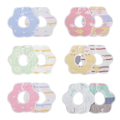 かわいい柄デザイン1/新生児用/-・Color:デザイン1・【6種のかわいいデザインで毎日を楽しく】 このセットには、カラフルな雲、ハート、デイジー、アヒル、キリンなど全部で6種類のデザインが含まれています。色とりどりで愛らしいこれらのデザインは、お子様の日常に彩りと楽しさを添えます。性別を問わず使えるカラーリングとデザインなので、お洋服やその日の気分に合わせてお選びいただけます。毎日のお出かけや食事の時間が、より楽しくなります。・【肌に優しい6層構造のやわらかい素材】 6層に重ねた肌触りの良い生地を採用しています。赤ちゃんのデリケートな肌にもやさしくフィットします。繰り返し洗濯してもふんわりとした柔らかさが持続し、清潔にご使用いただけます。・【360度全面カバー＆防水加工で、よだれ・食べこぼしをガード】 首まわりを360度すっぽり囲むデザインです。内側に施された防水加工が、よだれやミルク、離乳食などのシミが衣服に付着するのを効果的に防ぎます。通気性に優れ、蒸れにくく快適な着用感です。・【簡単調整できるバックルで、着脱ラクラク】 首周りは、お子様の動きに合わせて簡単説明 1. 【6種のかわいいデザインで毎日を楽しく】 このセットには、カラフルな雲、ハート、デイジー、アヒル、キリンなど全部で6種類のデザインが含まれています。色とりどりで愛らしいこれらのデザインは、お子様の日常に彩りと楽しさを添えます。性別を問わず使えるカラーリングとデザインなので、お洋服やその日の気分に合わせてお選びいただけます。毎日のお出かけや食事の時間が、より楽しくなります。 2. 【肌に優しい6層構造のやわらかい素材】 6層に重ねた肌触りの良い生地を採用しています。赤ちゃんのデリケートな肌にもやさしくフィットします。繰り返し洗濯してもふんわりとした柔らかさが持続し、清潔にご使用いただけます。 3. 【360度全面カバー＆防水加工で、よだれ・食べこぼしをガード】 首まわりを360度すっぽり囲むデザインです。内側に施された防水加工が、よだれやミルク、離乳食などのシミが衣服に付着するのを効果的に防ぎます。通気性に優れ、蒸れにくく快適な着用感です。 4. 【簡単調整できるバックルで、着脱ラクラク】 首周りは、お子様の動きに合わせて簡単に調整できるバックル式を採用。着脱がとても簡単で、育児で忙しいパパやママの負担を軽減します。洗濯機でのお手入れも可能です。 5. 【新生児から長く使える、実用的で心のこもった贈り物】 生後間もない時期から離乳食期まで、長期間にわたってご使用いただけます。実用性とかわいらしさを兼ね備えており、ご自身用はもちろん、新生児祝いやお宮参りの記念品としても喜ばれる贈り物です。