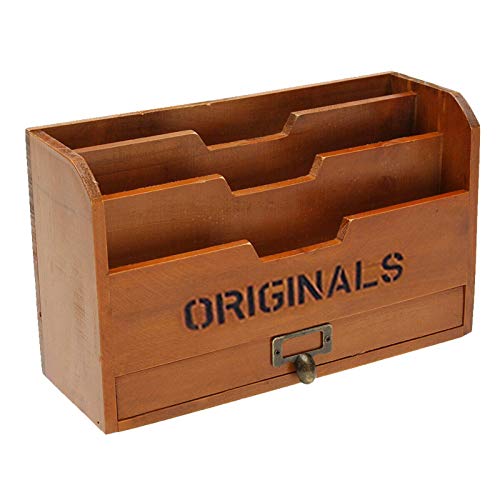 ブラウン/29.5x11x18 cm/-・プレミアム品質ファイルマガジンホルダーは高品質の天然木で作られており、頑丈で耐久性があります コンパートメントにより、すべてが所定の位置にとどまります・ヴィンテージのデスーガナイザーは、洗練されたオフィスや書斎に最適です・スケールディバイダーを備えた3つのコンパートメントにより、ファイル、メール、写真などの表示と取得が容易になります・素朴な金属製のハンドルが付いた下部の引き出しは、混乱を減らすのに役立ちます・ペン、鉛筆、メモ帳などの小さなアイテム用の追加のストレージスペースを提供します仕様： 素材：木製 色：ウッドカラー サイズ：約29.x18 cm パッケージは以下を含みます： 1個*ストレージホルダー