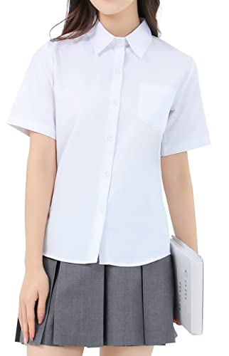 Button Down角衿-半袖-ホワイト/L/12J110・Size:LColor:角衿-半袖-ホワイト・吸湿性・通気性に優れた綿混紡素材を使用、最適な着心地をもたらす。・ポケットは着用時のバランスと実用性を考慮し、IDカードやパスポートが入る大きさに設定。・シンプルなデザインなのでオンでもオフでも着回しは自在。・リラックス感のあるシルエットで女性らしく着こなせる。・襟の立ち方や襟ひもの仕様、ギャザーの細かさなど、細部までこだわり満載。