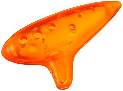アンティーレンジ/-/Pla Ocarina AC オレンジ・Color:オレンジ・パッケージ個数:1・リーズナブルで扱いやすいプラスチック製のオカリナ。お気軽に持ち歩く1本に、ちょっとしたプレゼントに、お子様用に、色々な用途にお使いいただけます。・アルトC調 / カラー:オレンジ・サイズ:40 x 135 x 90 mm・重量:95g・メーカー側の意匠変更により、予告なく外観上のデザイン・カラー等が変わる場合がございます。予めご了承ください。商品紹介 【NIGHT BRAND】 粘土から作られた笛。それが「オカリナ」です。 粘土は、実に不安定な素材です。水分を多く含む粘土は、乾燥や焼成の工程を経て縮小します。 粘土で楽器を作ることは大変難しい。しかし、私たちはチャレンジします。 良いオカリナをより多くの皆様のお手元にお届けしたい。そして、私たちのオカリナが皆様と音楽を結び付ける良い出会いであることを願っています。 そのような信念から、私たちは厳格な品質管理の下、ひとつひとつ丁寧にオカリナを製作しています。 オカリナが心に沁みる音色を奏でる。小さな小さな芸術作品です。 ■商品説明 リーズナブルで扱いやすいプラスチック製のオカリナ。 お気軽に持ち歩く1本に、ちょっとしたプレゼントに、お子様用に、色々な用途にお使いいただけます。 アルトC調 / カラー:オレンジ サイズ:40 x 135 x 90 mm / 重量:95g メーカー側の意匠変更により、予告なく外観上のデザイン・カラー等が変わる場合がございます。予めご了承ください。 安全警告 無し （免責）＞必ずお読みください 参考価格として表示しているのは商品発売時点でのメーカーの想定した価格です。