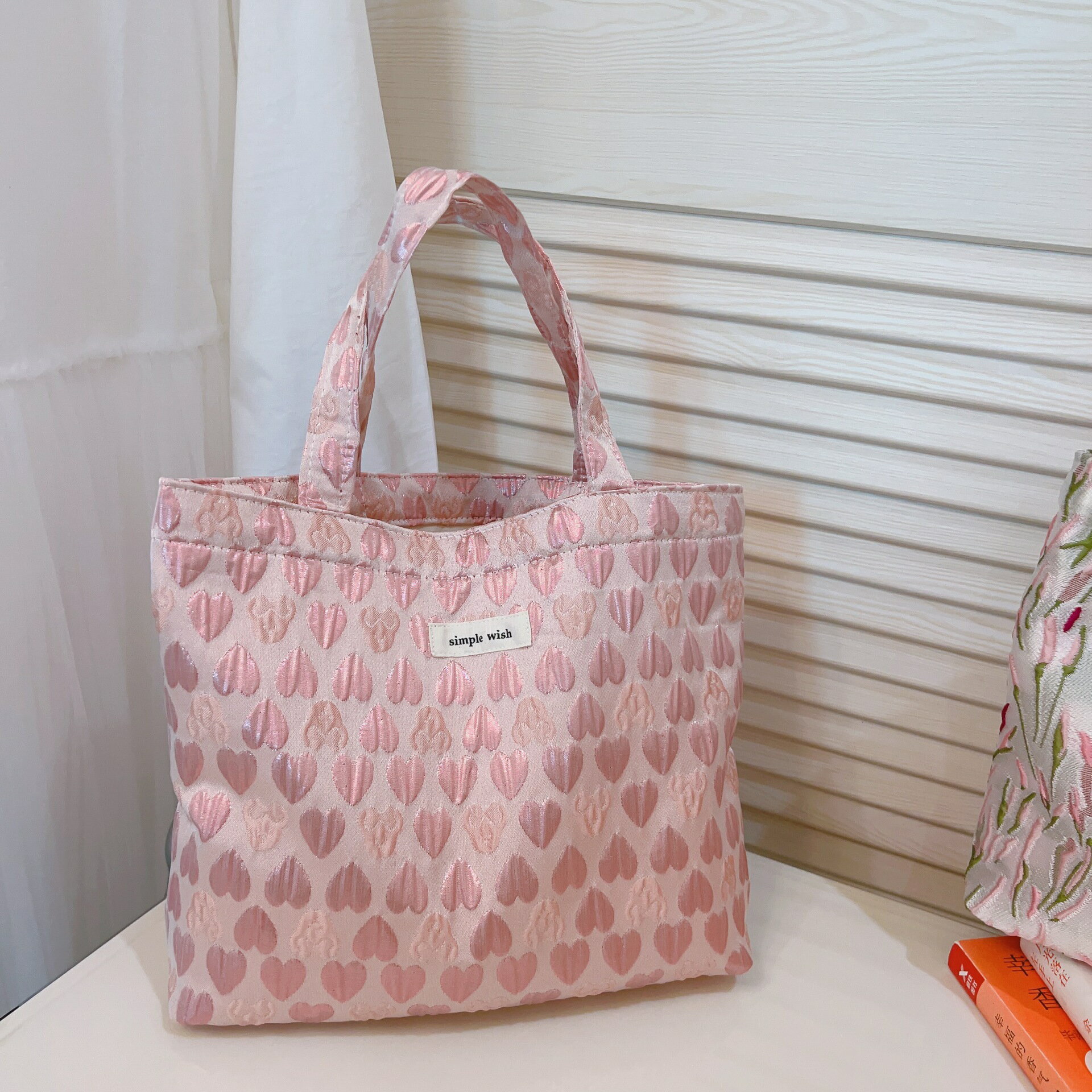 樂天商城 - 【15%OFFクーポン配布中！】トートバッグ マザーズバッグ 肩掛けバッグ　送料無料 レディース アウトドア 斜めがけ 大容量 軽量 ママバッグ 　おしゃれ 入学祝い ギフト プレゼント 洗える　手提げバッグ 大きめ