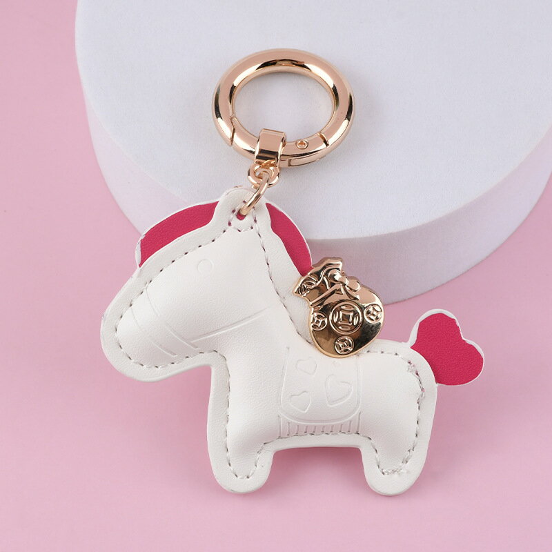 Rakuten - 【半額アイテム】馬と蹄鉄のキーホルダー 縁起の良い馬と馬蹄 キーホルダー 皮革 バッグチャーム 飾り うま モチーフ アクセサリー 革小物 軽量 薄型 小型 レザーキーリング キーイング 車の鍵 かぎ ストラップ 財布 母の日 プレゼント午年贈り物