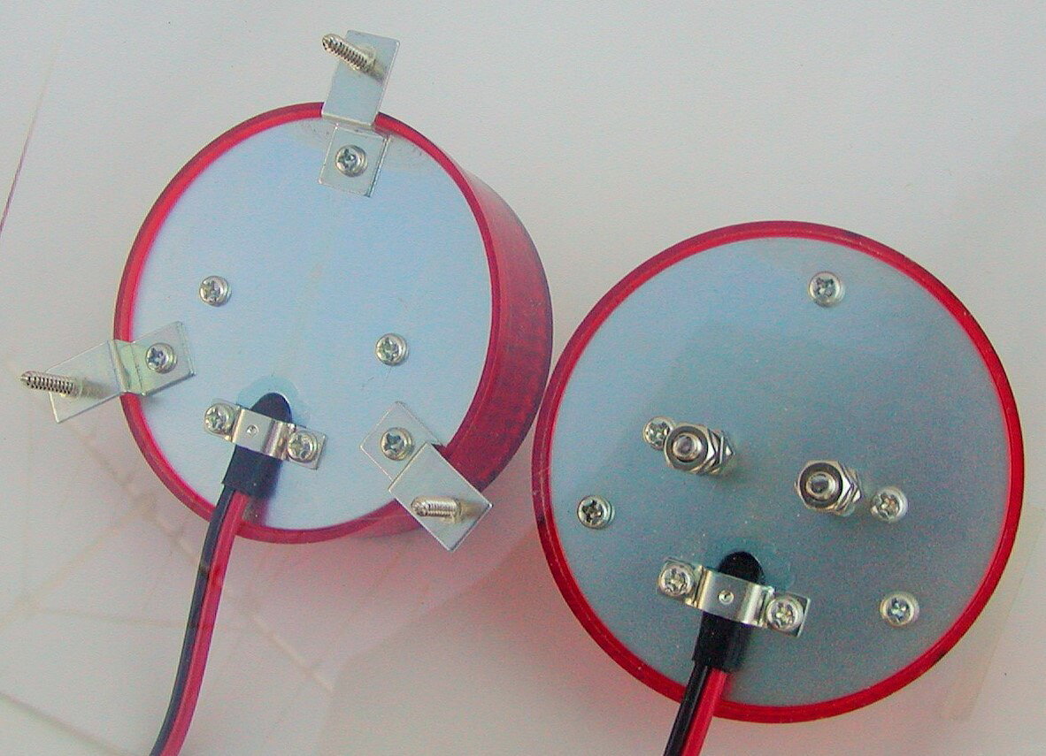 サンビーマー BG-12R-F 点滅発光 赤レンズ 防滴構造キセノンフラッシュランプ 点滅灯※ご注文時選択項目※取付方式: Z型金具/M4ボルト [2]