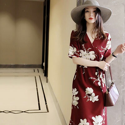 ロングワンピース ドレス 花柄 レディース ひざ下 ミモレ丈 Vネック レッド 赤 袖あり 5分袖 ゆったり 春 夏 秋 韓国 コーデ エレガント 上品 かっこ...