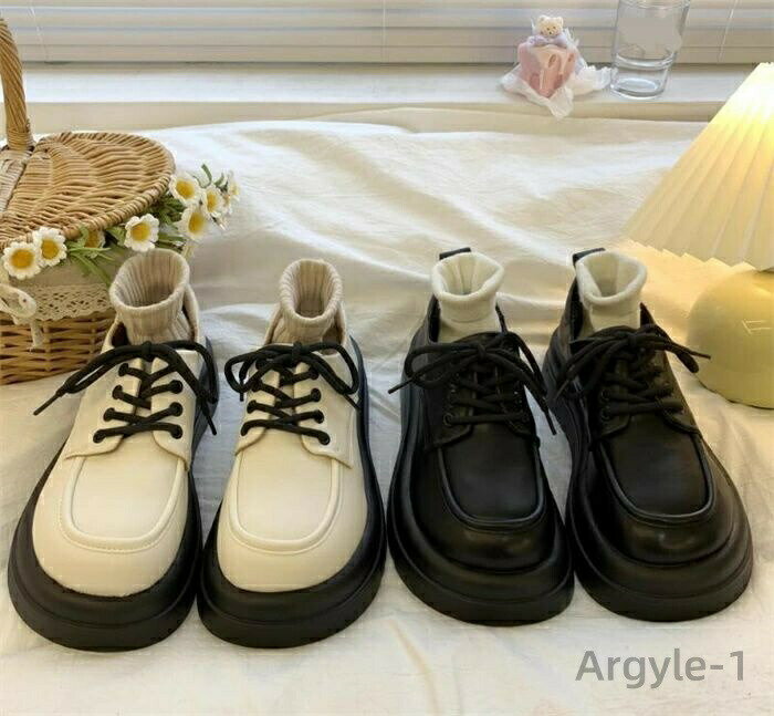 【送料無料】レディース やわらかい スクール靴 フラットシューズ 痛くならない 学生靴 高校生 制服 ローヒール カジュアル 厚底靴 オフィス