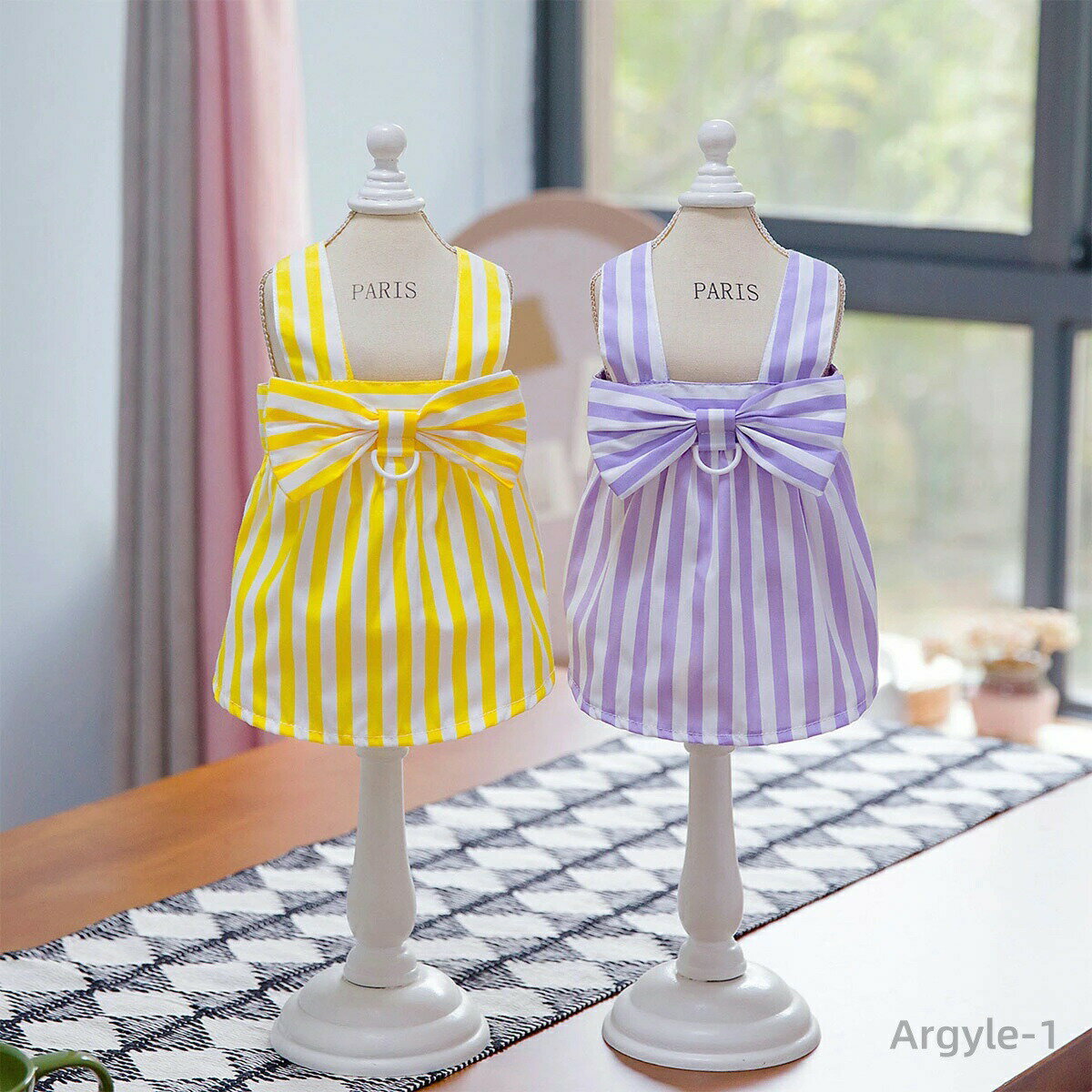 【送料無料】犬服 ワンピース 春夏 ウェアハーネス Dカン付き リボン付き 袖なし 夏用 綿製 ノースリーブ かわいい 小型犬 可愛い 胴輪