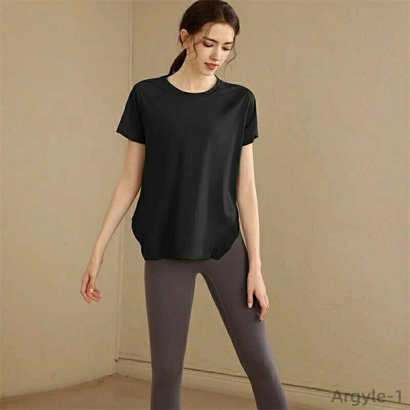 【送料無料】4カラー シンプル 無地 フィットネス 夏 薄手 ランニング Tシャツ 半袖 ヨガウェア トップス レディース