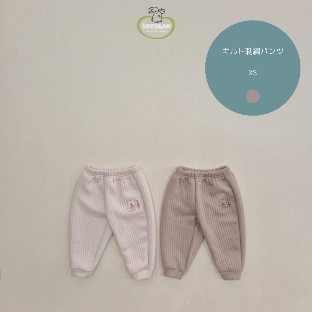 韓国子供服通販「リリキッズ（lilikids）」がセレクトした、キルト刺繍パンツ（キッズ用） が登場！ やさしい コットン素材 を使用した、ふんわり軽くて動きやすいデイリーパンツ。 表面には細やかな キルト刺繍デザイン が施され、シンプルな...