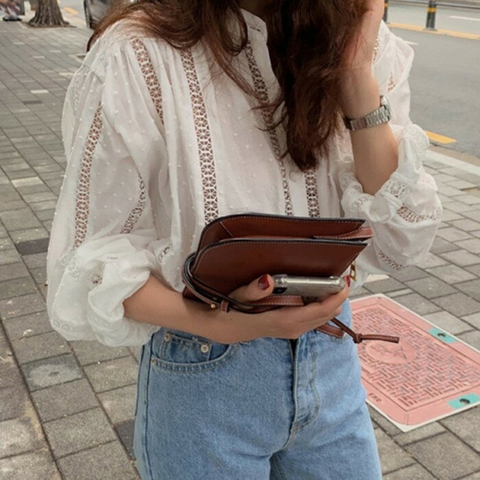 Lachicの【送料無料】 2020年 春夏 パンチングレース シアー フロントボタン シャツ トップス ブラウス 白シャツ 白ブラウス ノーカラー 長袖ブラウス シースルー 透け感 ドット 可愛い 大人可愛い おしゃれ｜アングル2