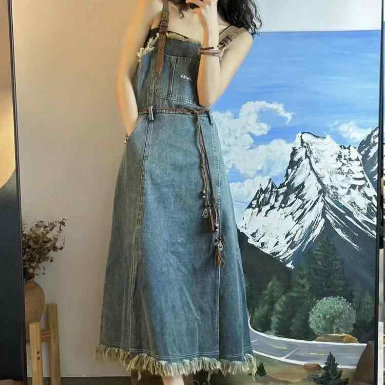 ワンピース レディース 夏 フレンチ ビンテージ ブルー 背広 デニム コットン 接触冷感 ワイドシルエット ハイウエスト 切り替え 無袖 セットインスリーブレス 中長丈 プリンセスライン ストラップ ネック セットネック ルーズフィット 気質 通勤 ス