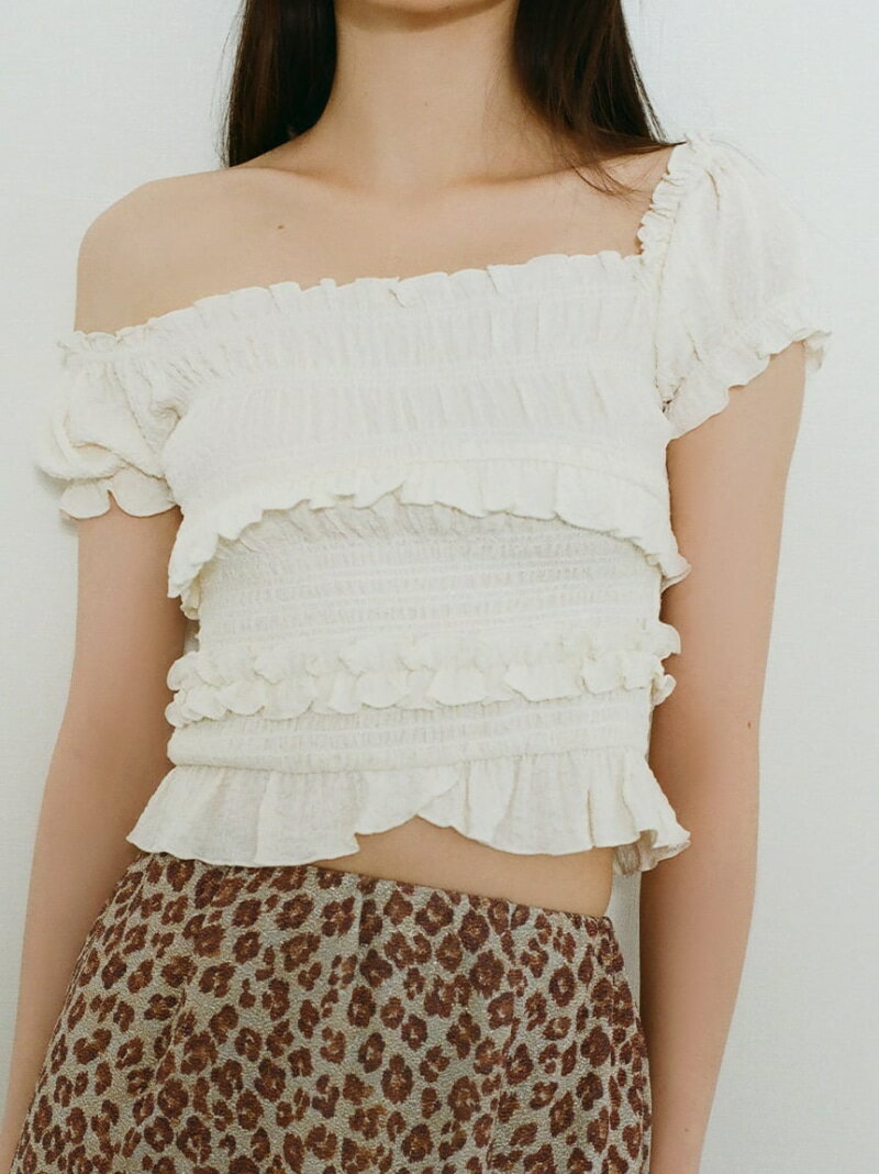 Rakuten - シャーリングフリルトップス LILY BROWN リリーブラウン トップス カットソー・Tシャツ ホワイト ブラック【送料無料】[Rakuten Fashion]