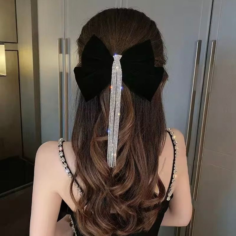 ＼ ラインストーン付き ／ ベロア リボン バレッタ ヘアクリップ 大きめ ヘアアクセサリー 髪飾り ブラ..