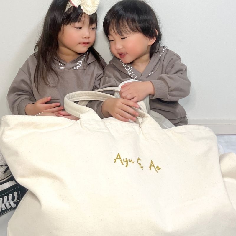 ＼ 名入れ ／ ファスナー付き マザーズバッグ キラキラグリッター おしゃれ 名前 出産祝い 出産準備 プレゼント ギフト 人気 トートバッグ 赤ちゃん 保育園バッグ 推し活 大容量 マチ付き プレゼントにお勧めです♪ 3