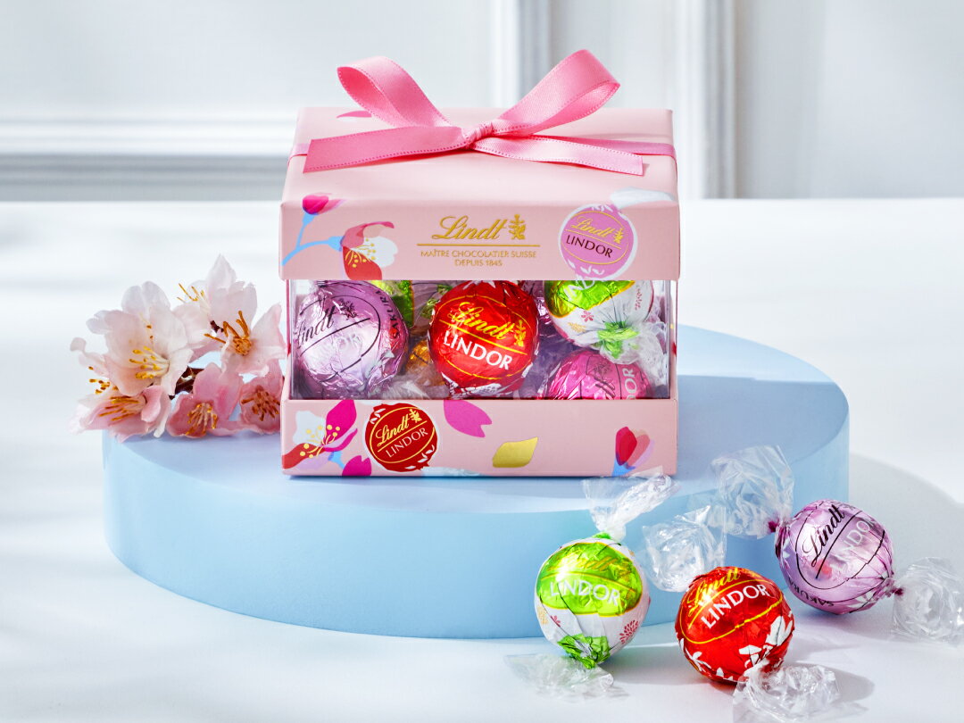 リンツ Lindt チョコレート リンドール ホワイトデー リボンギフトボックス 14個入｜ホワイトデー チョコ ギフト プレゼント プチギフト 可愛い 洋菓子 スイーツ お菓子 おしゃれ 個包装 小分け リンツチョコ 誕生日 お返し 職場 退職 転職