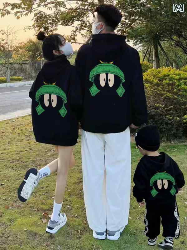 3人 家族または 4人 親子 フード付き パーカー トレーナー リンクコーデ プリント ストリート