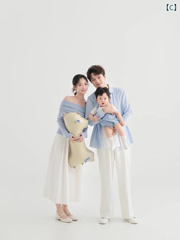 ファミリーフォト撮影衣装シンプル清新なで家族のスタジオ用アイテム