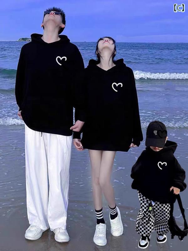 2025年の赤 服 親子の 3人または 4人の 家族 秋冬 パーカーフーディー トレーナートップス 長袖 3