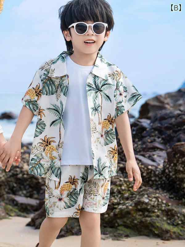 ビーチ 夏 3人 家族 休暇 ドレス シャツ スーツ 親子 服装 ペアルック コーディネ...