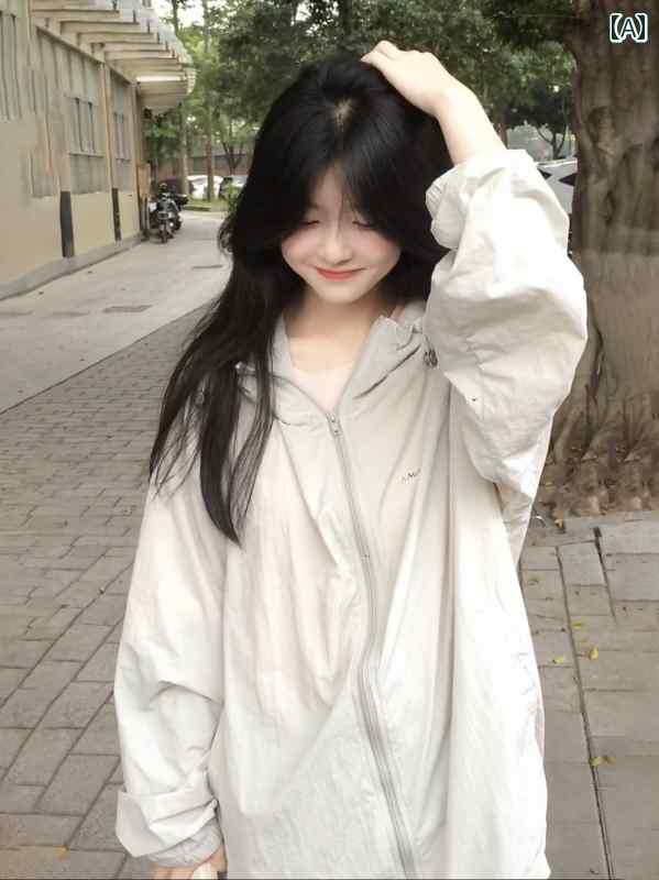 韓国の豪華感あふれる夏用軽量UVカット衣女性のゆったりシルエットで.外での活動時にスタイルアップし.通気性とケアもバッチリ