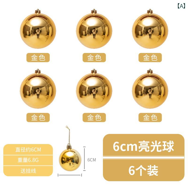 悲しくて 幸せな クリスマス ボール ツリーの 飾り 大きな 明るい ライト 電気 メッキ カラフル 吊り下げ ショッピング モールの バーの 天井の 装飾