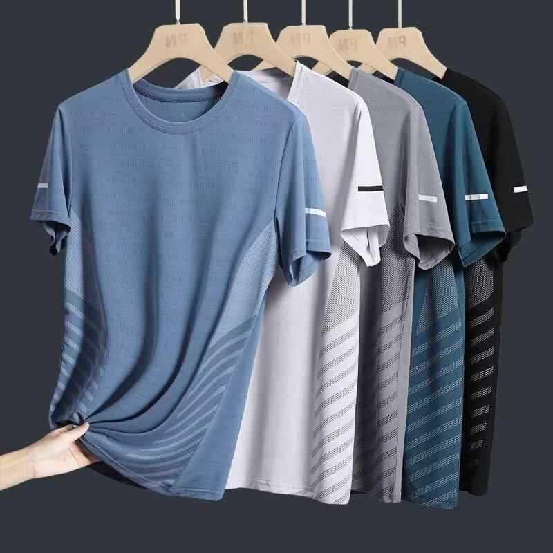 Tシャツ 男性用 半袖 薄手 接触冷感 通気性 吸汗 ストライプ柄 トップス 普段使い リラックスウェア 部屋着 ブラック ホワイト グレー ブルー ポリエステル混紡 M L XL XXL XXXL 4XL 5XL・カテゴリ: Tシャツ・スタイル: 韓国・柄: ストライプ・フィット: ルーズ・対象年齢: .成人・ネックライン: ラウンドネック・袖丈: 半袖・厚さ: 薄手・主な素材: ポリエステル繊維（ポリエステル）81-90%.綿混紡・シーン: カジュアル・ディテール: プリント・プリントテーマ: 環境・色: ブラック.ホワイト.グレー.ブルー・サイズ: M.L.XL.XXL.XXXL.4XL.5XL・袖のタイプ: 通常・重さ: 約180-250g・素材機能: 通気性・性別: 男性