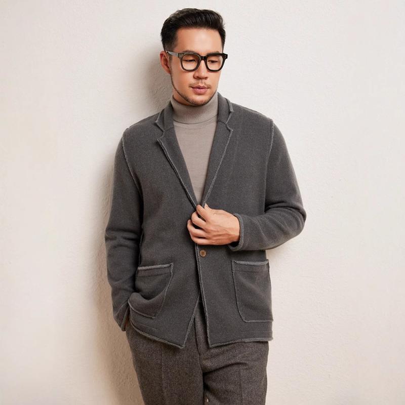 カーディガン メンズ 男性用 ビジネス 紳士服 無地 厚手 長袖 秋冬 カジュアル 通勤・カテゴリ: カーディガン・スタイル: ビジネス・フィット: レギュラー・ネックライン: 襟付き・袖丈: 長袖・厚さ: 厚手・柄: 無地・対象: 若者.・素材: 95%以上・シーン: カジュアル・シーズン: 冬・性別: メンズ・カラー: 溶岩灰.茶褐色.螺褐緑・サイズ: M.L.XL・製品カテゴリ: セーター