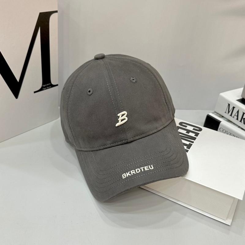 野球帽子 レディース メンズ 春夏 キャップ 小文字 B ロゴ 刺しゅう ソフトトップ 日よけ 紫外線対策 カジュアル おしゃれ かわいい ベージュ系・カテゴリ: 野球帽・デザイン: 英文字母・帽子のタイプ: 丸い・つばのタイプ: ロングつば・カラー: オフホワイト, バーガンディ, グレー, カーキ, ピンク, アプリコット, ブラック, コーヒー・サイズ: 調整可能・機能: 日焼け防止・素材: 綿・・加工: 手刺繍・流行要素: 文字